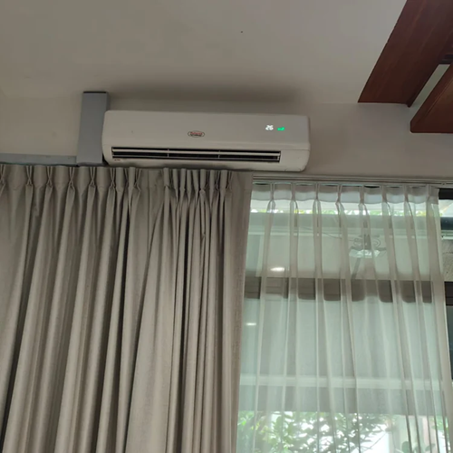 9000BTU fancoil unit in the living room